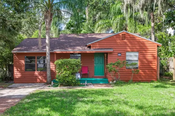8006 N TEMPLE PL, Tampa, FL 33617