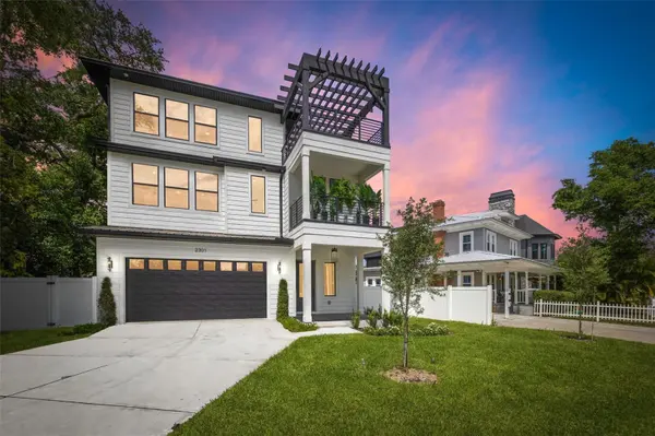 2301 N RIDGEWOOD AVE, Tampa, FL 33602