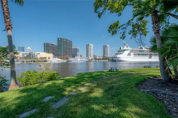 709 MAINSAIL DR #709, Tampa, FL 33602