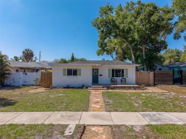 4710 11TH AVE N, St Petersburg, FL 33713