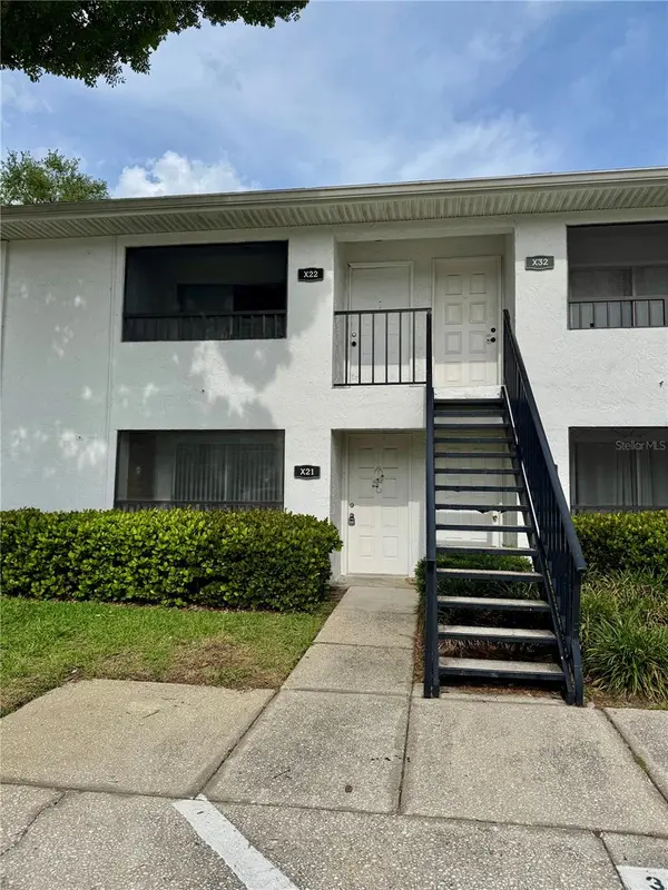 3804 N OAK DR #X21, Tampa, FL 33611