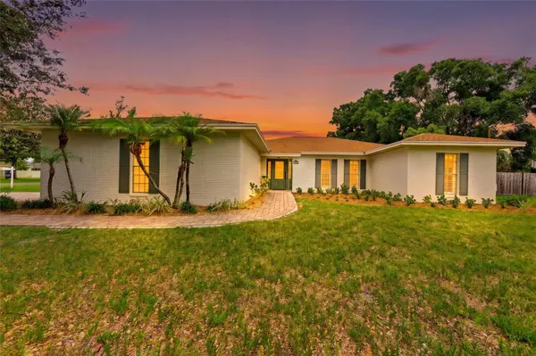 7202 SPRING VALLEY DR, Tampa, FL 33615