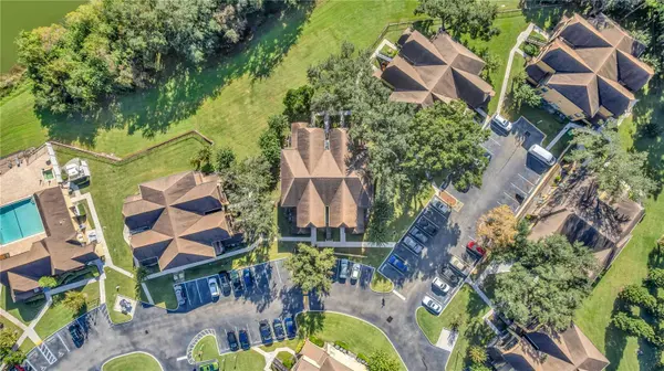 355 LAKEPOINTE DR #102, Altamonte Springs, FL 32701