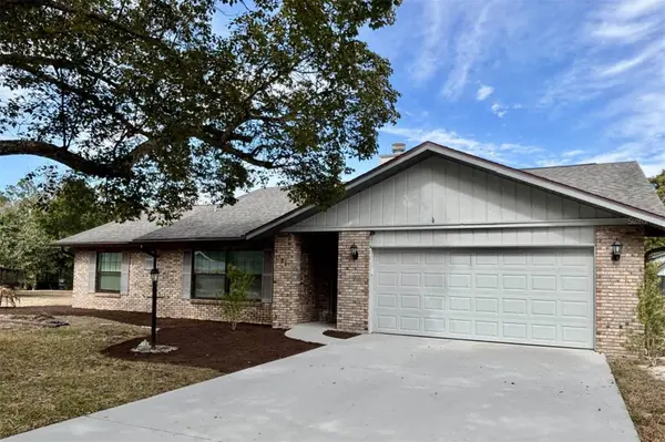 785 BRIARCLIFF DR, Orange City, FL 32763