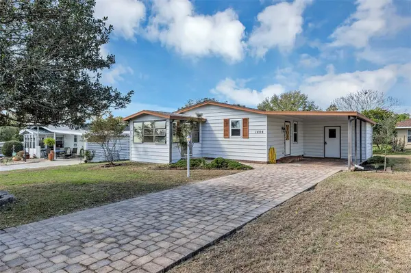 1404 PLANTATION DR, Lady Lake, FL 32159