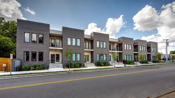 1110 Greenwood Ave, Nashville, TN 37206
