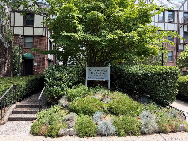 3 Greenridge AVE #8-D, White Plains, NY 10605