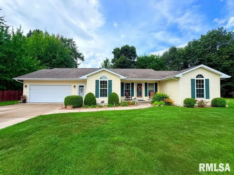 7 CAROL CT, Taylorville, IL 62568