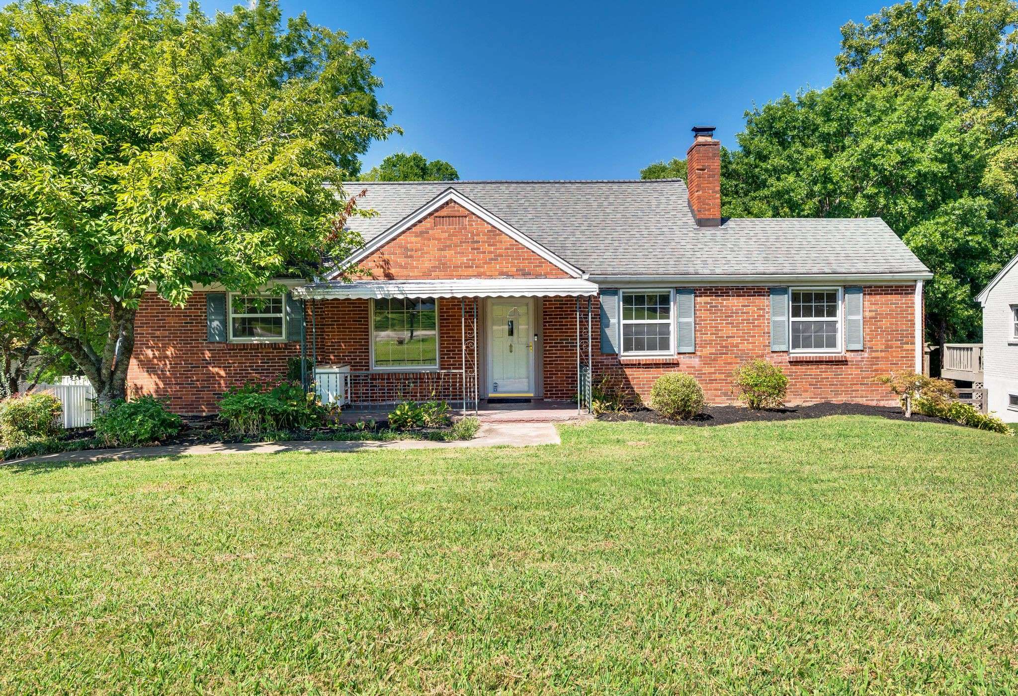 216 Blue Hills Dr, Nashville, TN 37214