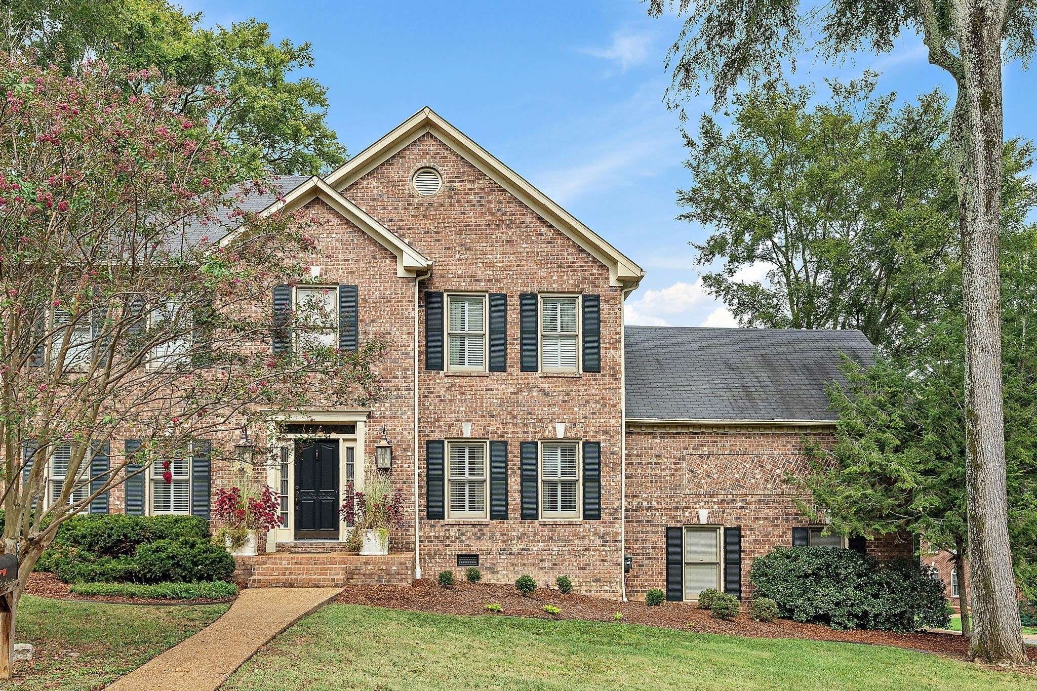 617 Indian Ridge Dr, Nashville, TN 37221