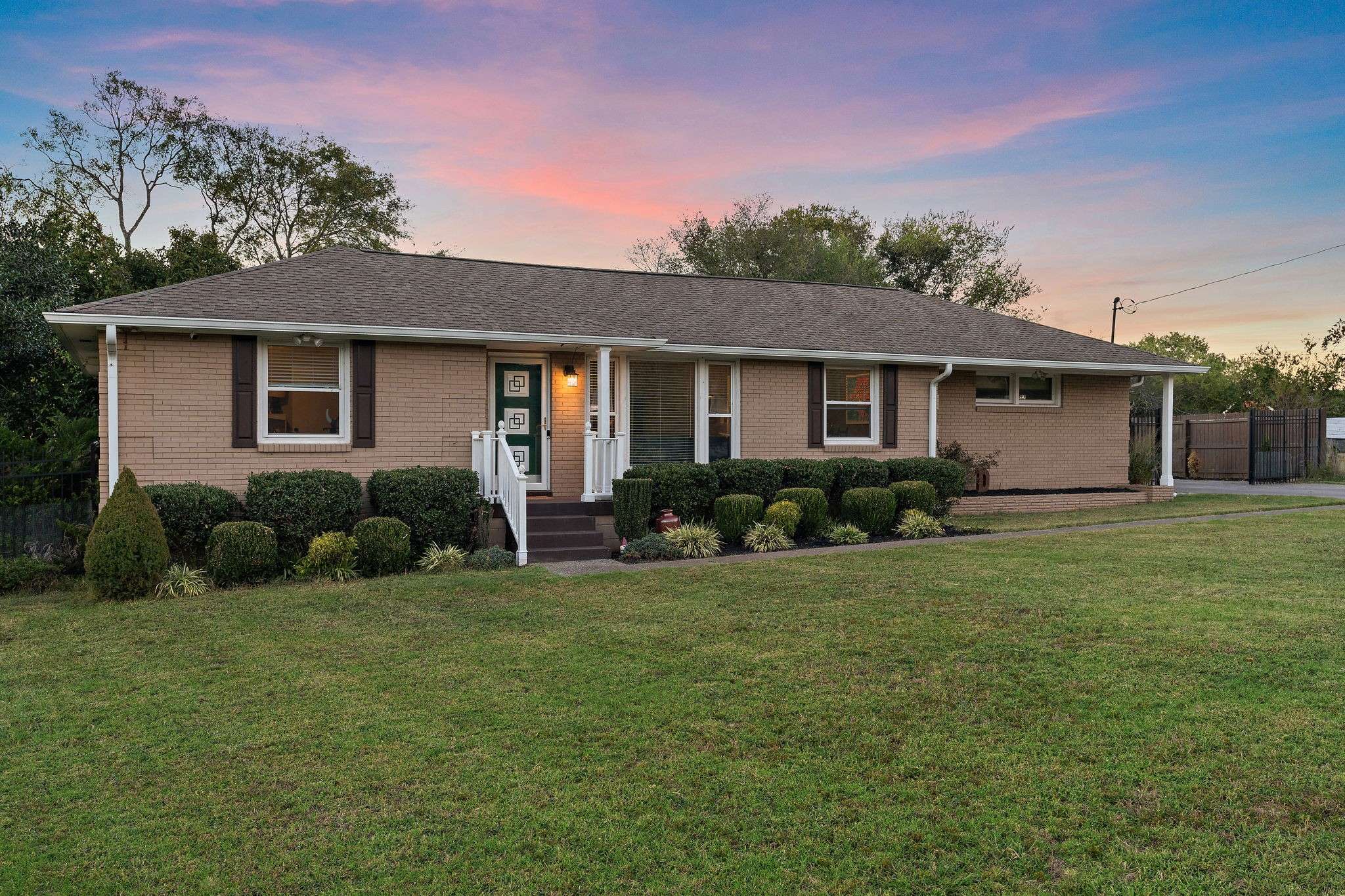 3005 Stanwyck Dr, Nashville, TN 37207