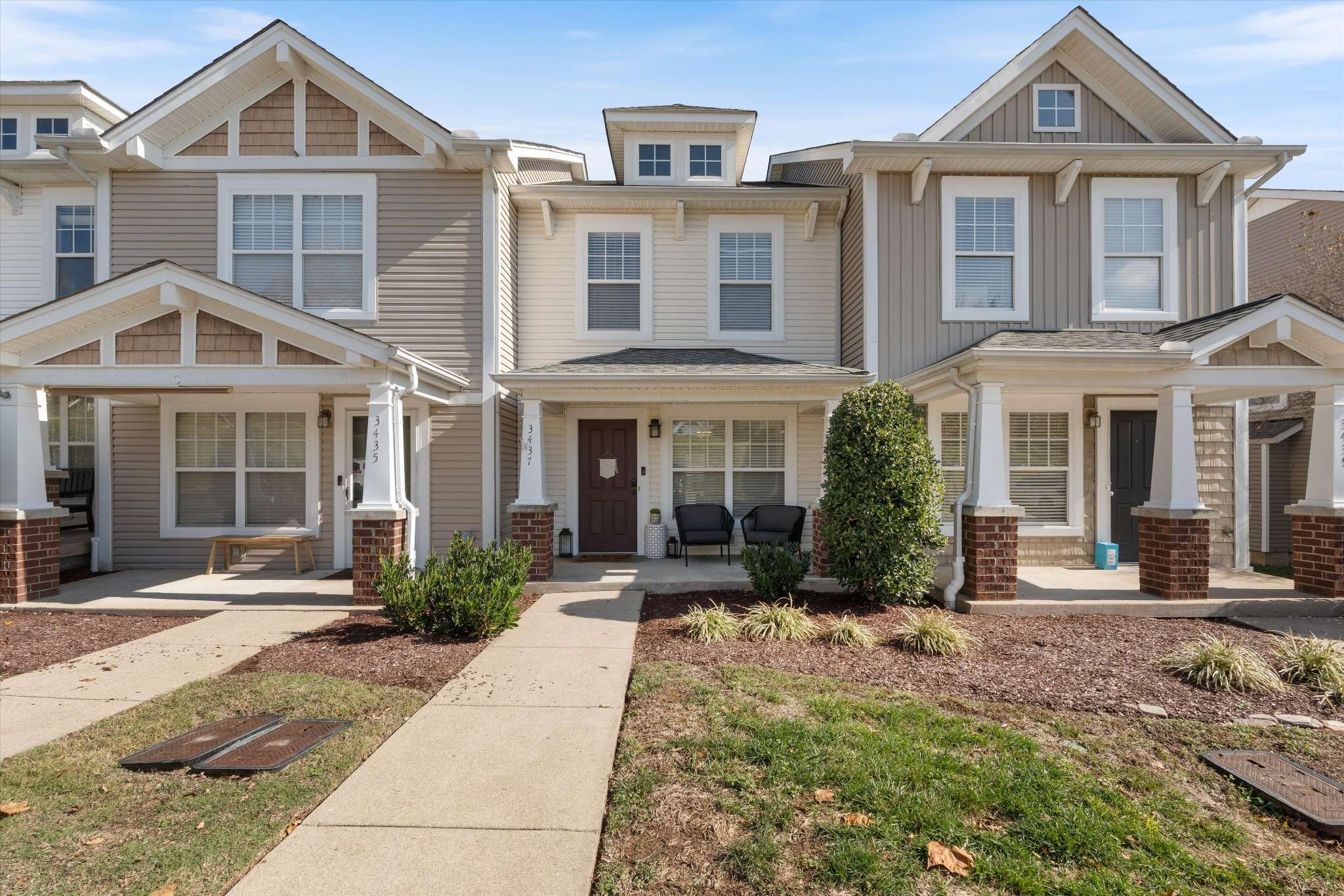 3437 Harpeth Springs Dr, Nashville, TN 37221