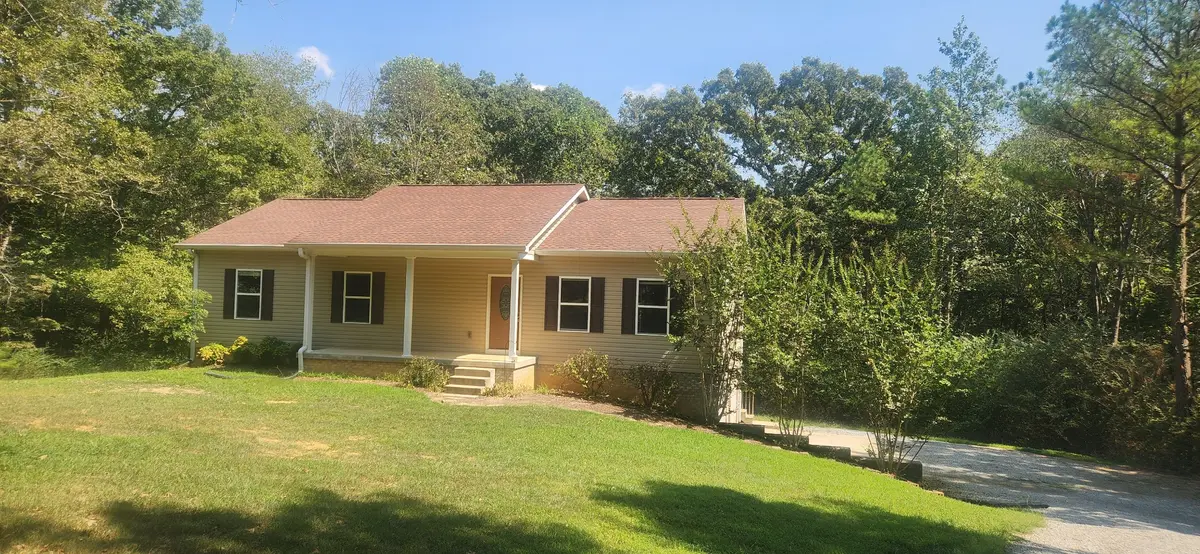 6336 Hickory Dr, Centerville, TN 37033