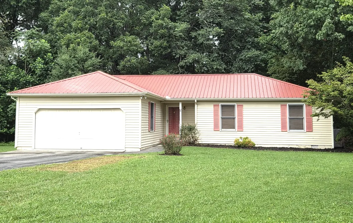 254 Greenfield Ln, Estill Springs, TN 37330