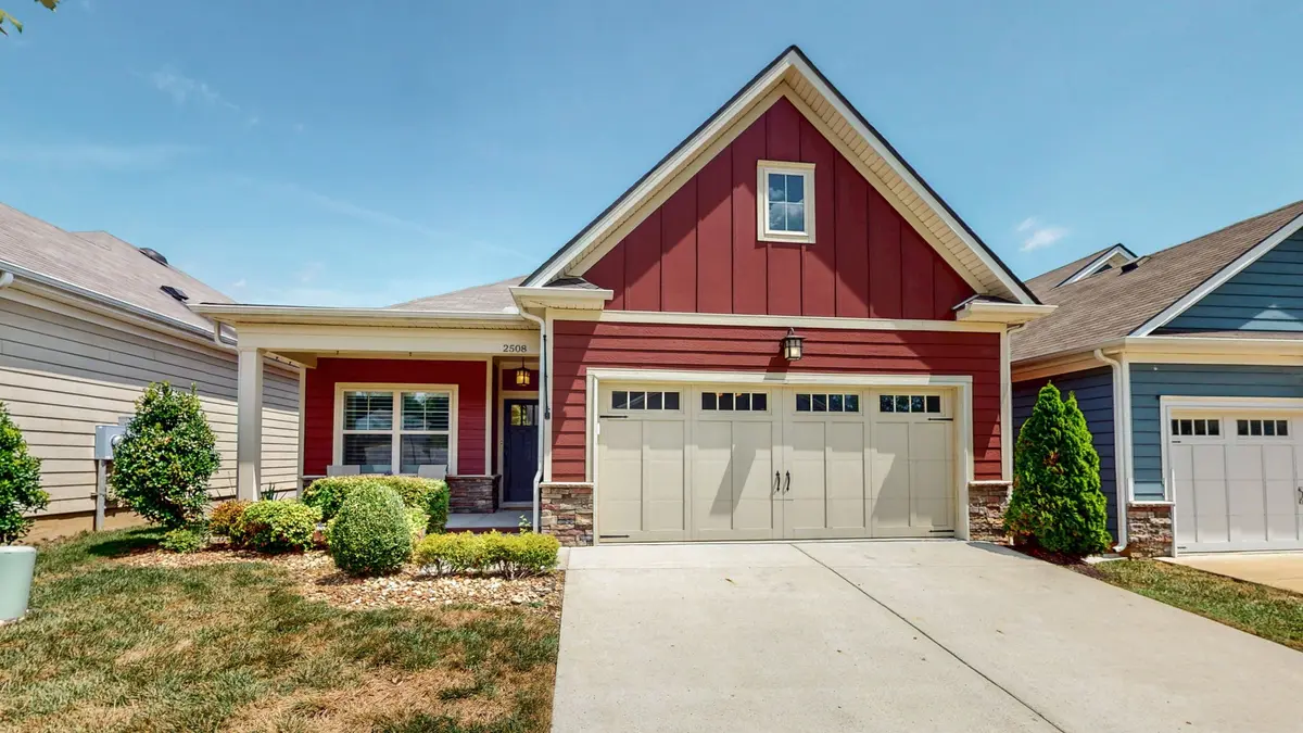 2508 Hanover Dr, Columbia, TN 38401