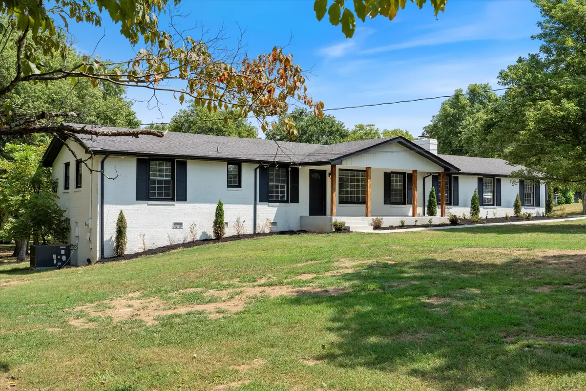 612 Menees Ln, Madison, TN 37115