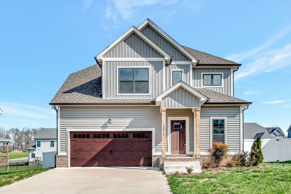 1071 Camden Trl, Greenbrier, TN 37073