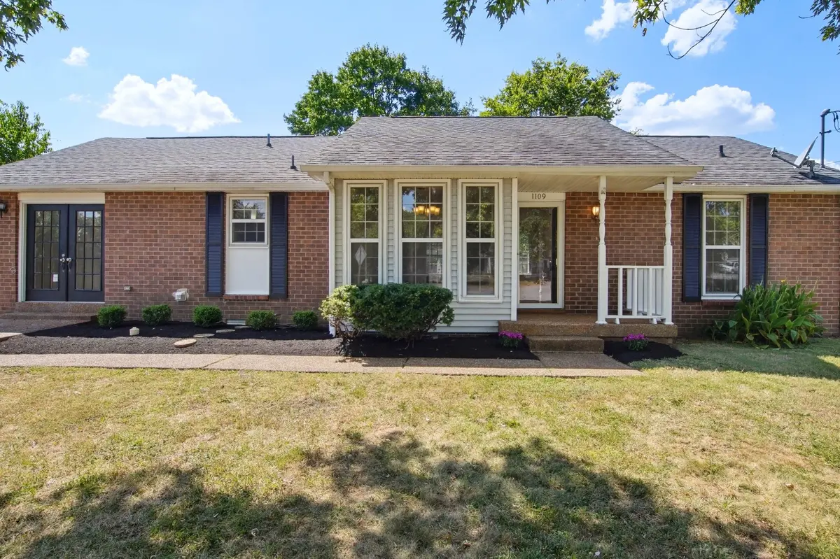 1109 Reelfoot Cir, Nashville, TN 37214