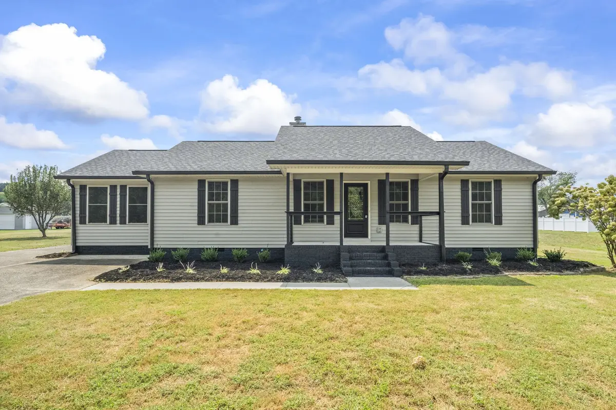 8861 Owens Chapel Rd, Springfield, TN 37172