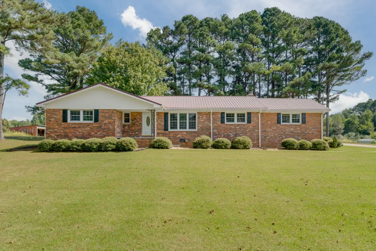598 Old Huntsville Rd, Fayetteville, TN 37334