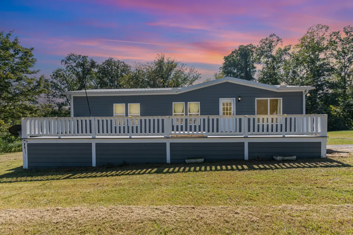 1014 Dogwood Ln, Kingston Springs, TN 37082