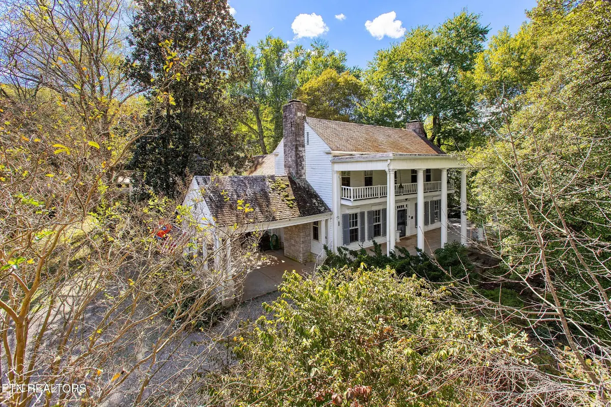 453 Oliver Springs Highway, Clinton, TN 37716