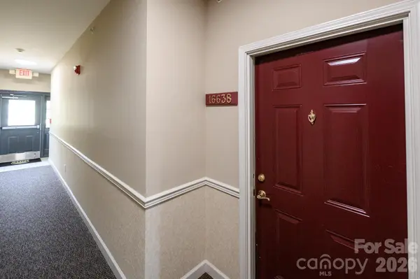 16638 Amberside RD E, Cornelius, NC 28031
