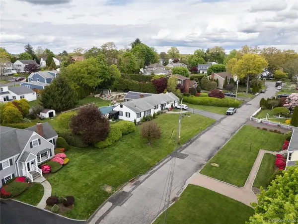 20 Priscilla LN, Port Chester, NY 10573