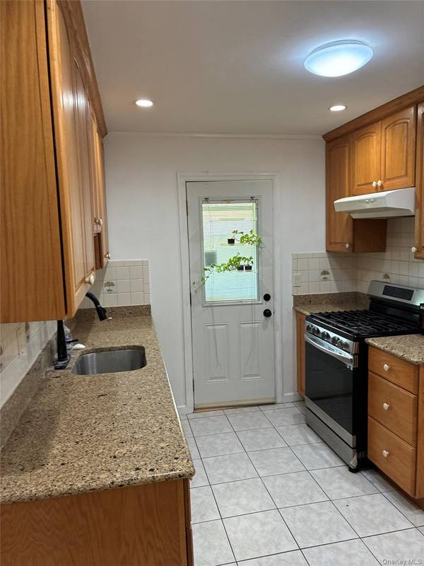 1301 Times AVE, Elmont, NY 11003