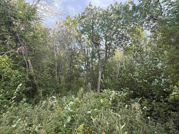 56XX E Superior St, Duluth, MN 55804