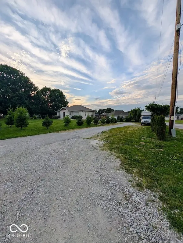 3660 W Smith Valley RD, Greenwood, IN 46142