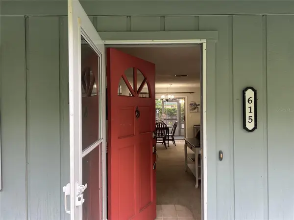 615 RICHARD ST, New Smyrna Beach, FL 32168