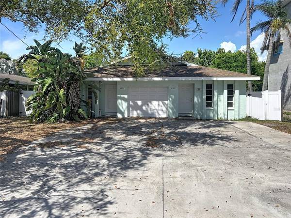 10597/10595 101ST AVE, Seminole, FL 33772
