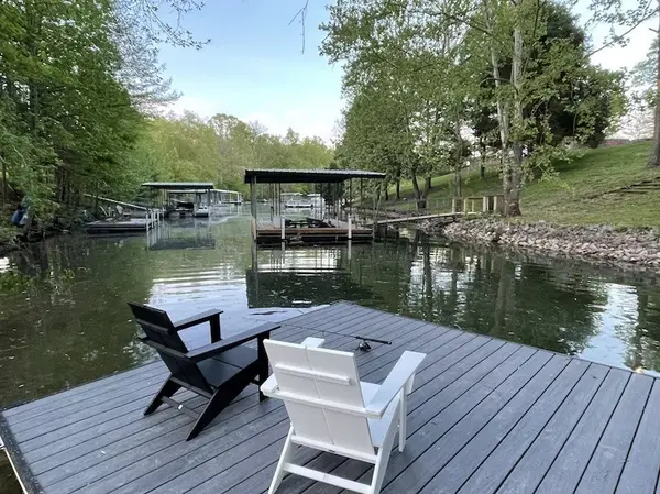 48 White Oak Ln, Winchester, TN 37398