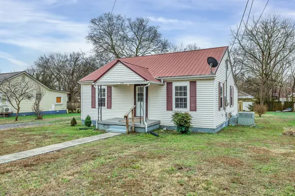 112 Elizabeth St, Shelbyville, TN 37160