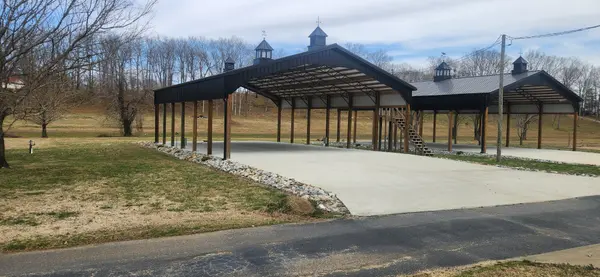 702 River Road, Clifton, TN 38425