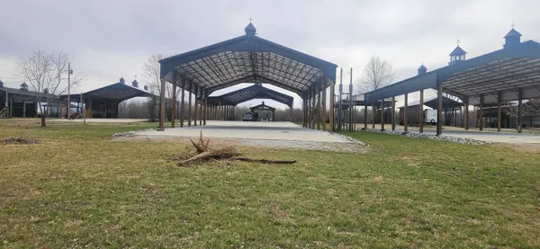 698 River Rd, Clifton, TN 38425