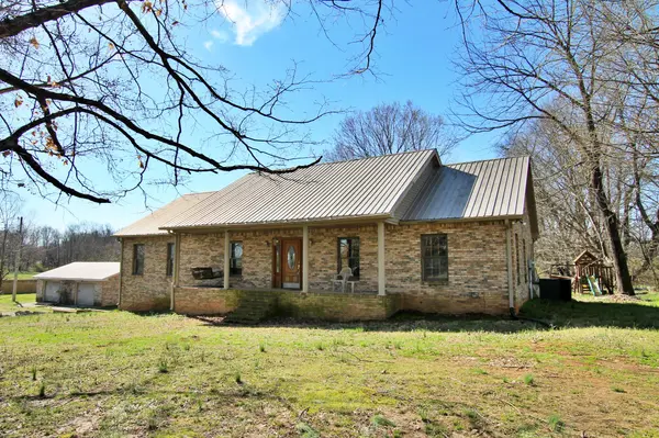 7618 Hwy 41 N, Adams, TN 37010