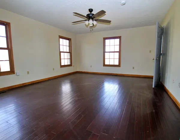 7618 Hwy 41 N, Adams, TN 37010