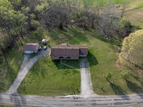 2130 Jamie Drive, Centerville, TN 37033