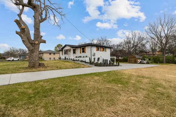 123 Hepplewhite Dr, Hendersonville, TN 37075