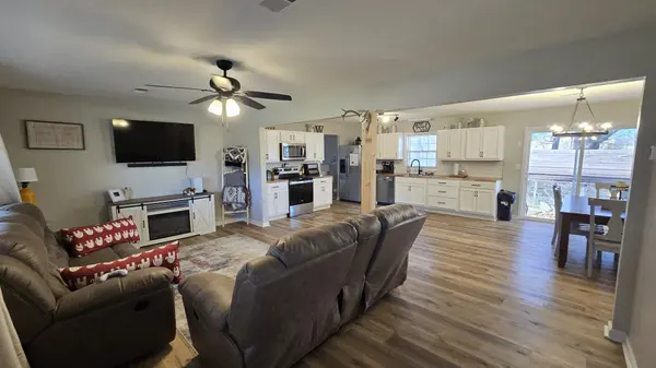 1012 Lake St, Bolivar, TN 38008