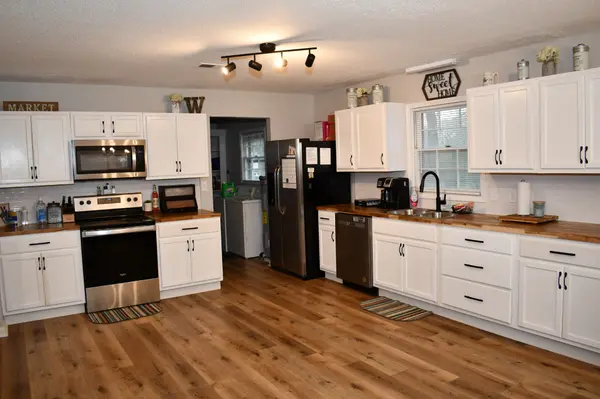 1012 Lake St, Bolivar, TN 38008
