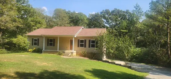 6336 Hickory Dr, Centerville, TN 37033
