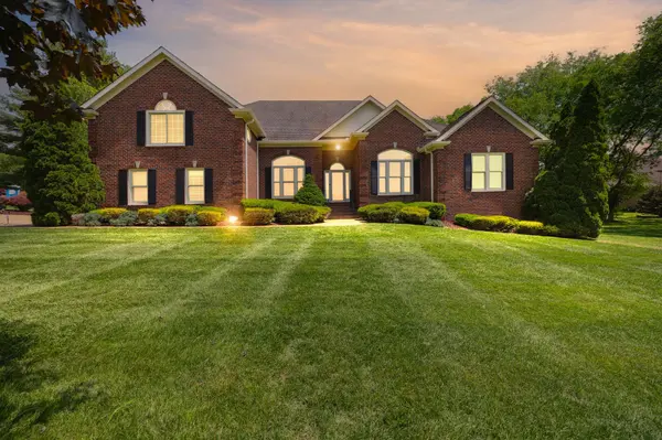 4118 Oxford Glen Dr, Franklin, TN 37067