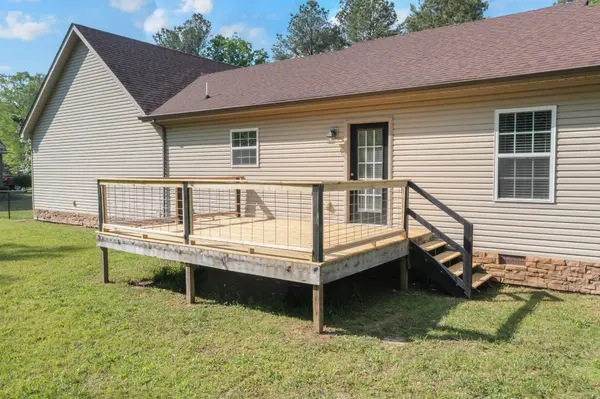 111 Myra Ln, Tullahoma, TN 37388