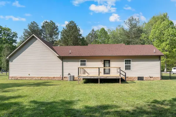111 Myra Ln, Tullahoma, TN 37388