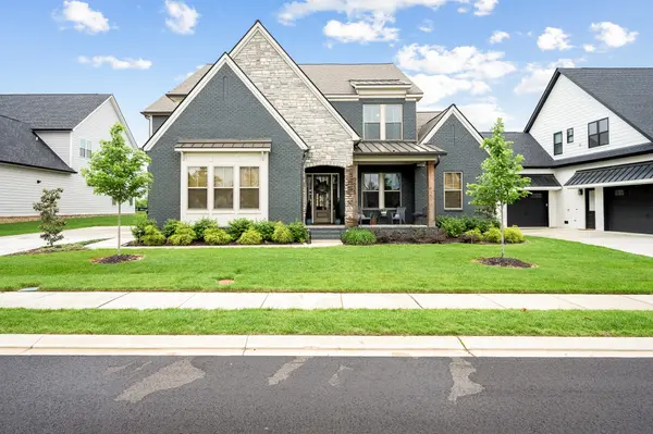 5635 Eaglemont Dr, Murfreesboro, TN 37129