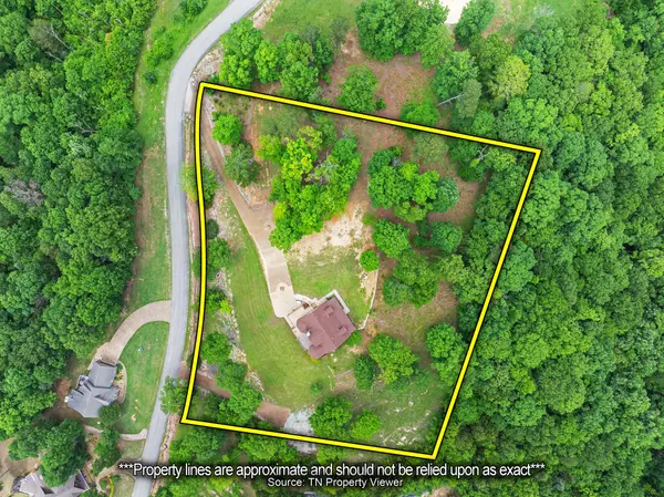 851 Rivers Edge Dr, Bath Springs, TN 38311