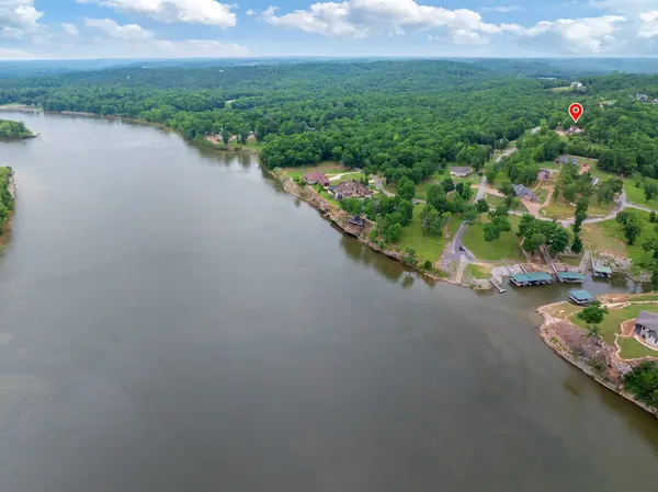 851 Rivers Edge Dr, Bath Springs, TN 38311